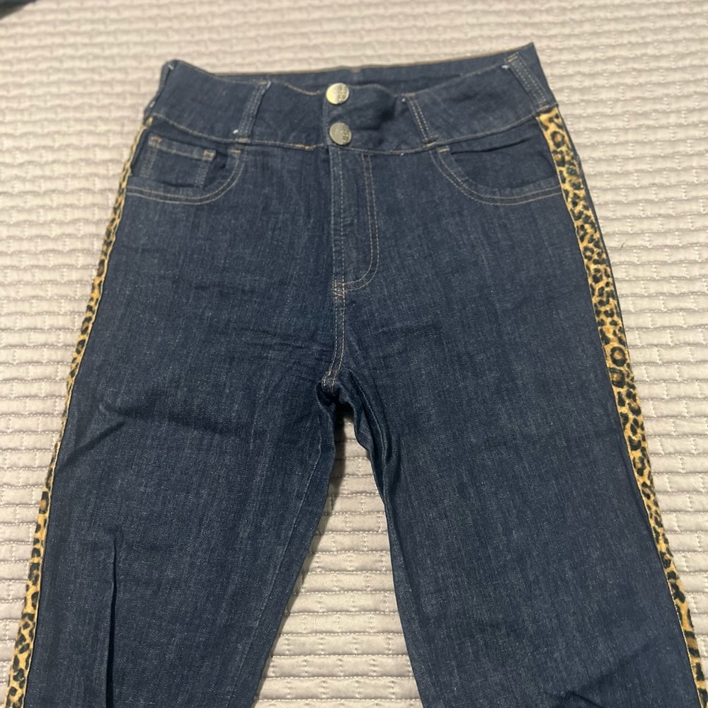 Dark blue skinny jeans with leopard detail